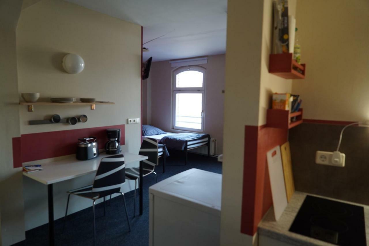 Klassmo Kulturcafe&Gaestehaus Mit Kulturwerkstatt ルッケンヴァルデ エクステリア 写真