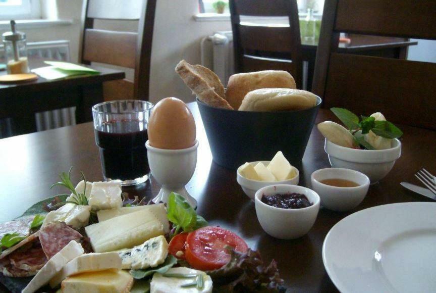 Klassmo Kulturcafe&Gaestehaus Mit Kulturwerkstatt ルッケンヴァルデ エクステリア 写真